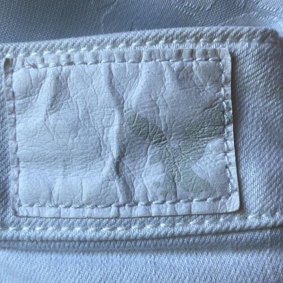 American Eagle white jean shorts distressed eyelet pockets peak through Sz 6 - Picture 5 of 7